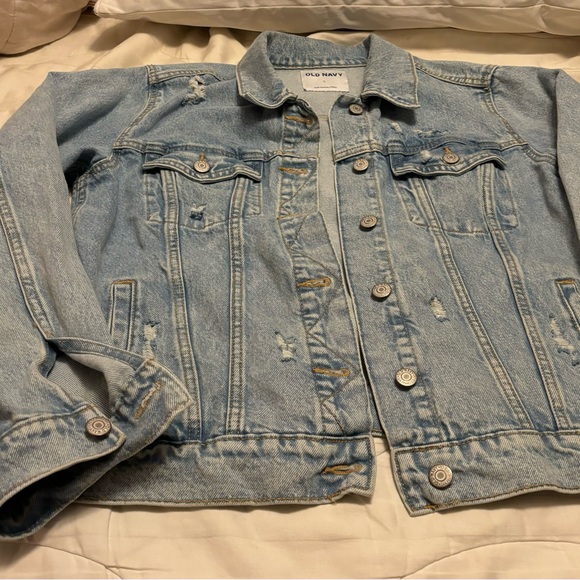Old Navy Women’s Jean Jacket - Picture 4 of 5